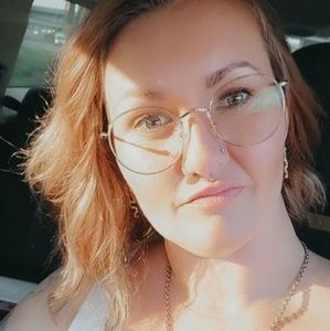 Meet your Posher, Kaylea